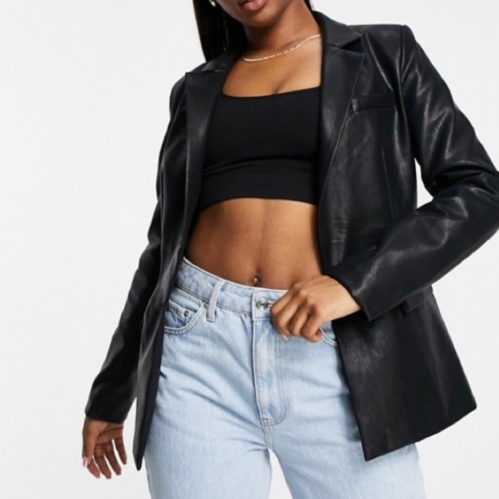NWT - FAUX LEATHER STRUCTURED SUIT JACKET